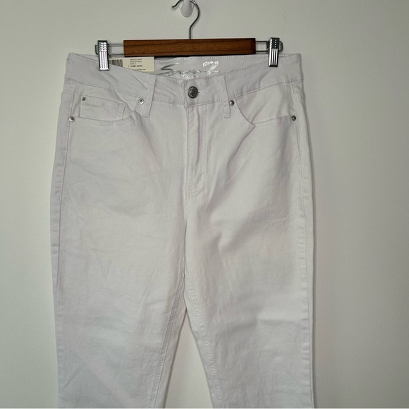 Seven7 Premium Quality Skin Fit High Rise Ankle Cropped Jeans White Size 12 - Picture 3 of 10
